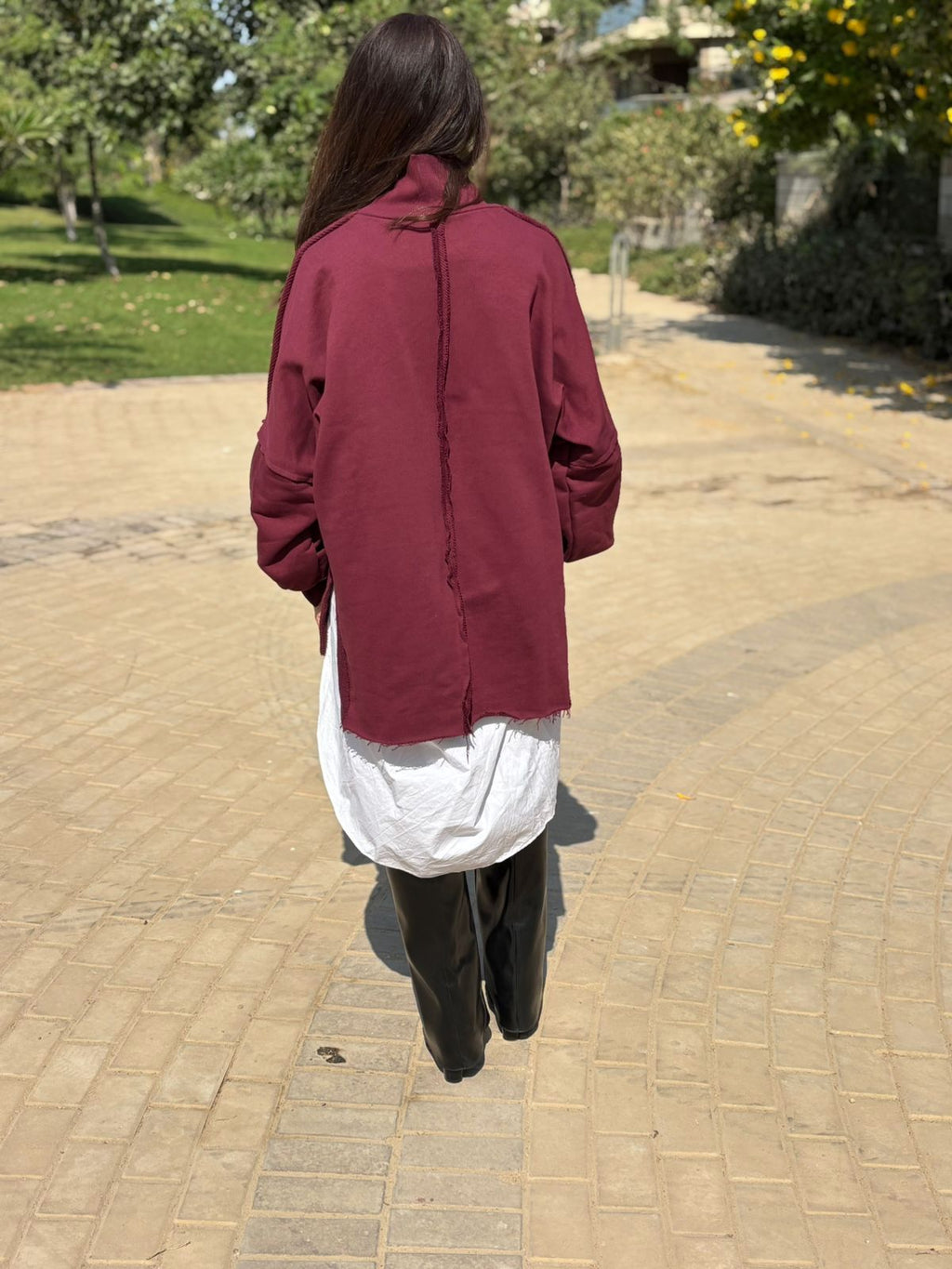 Burgundy long sweatshirt (one size)