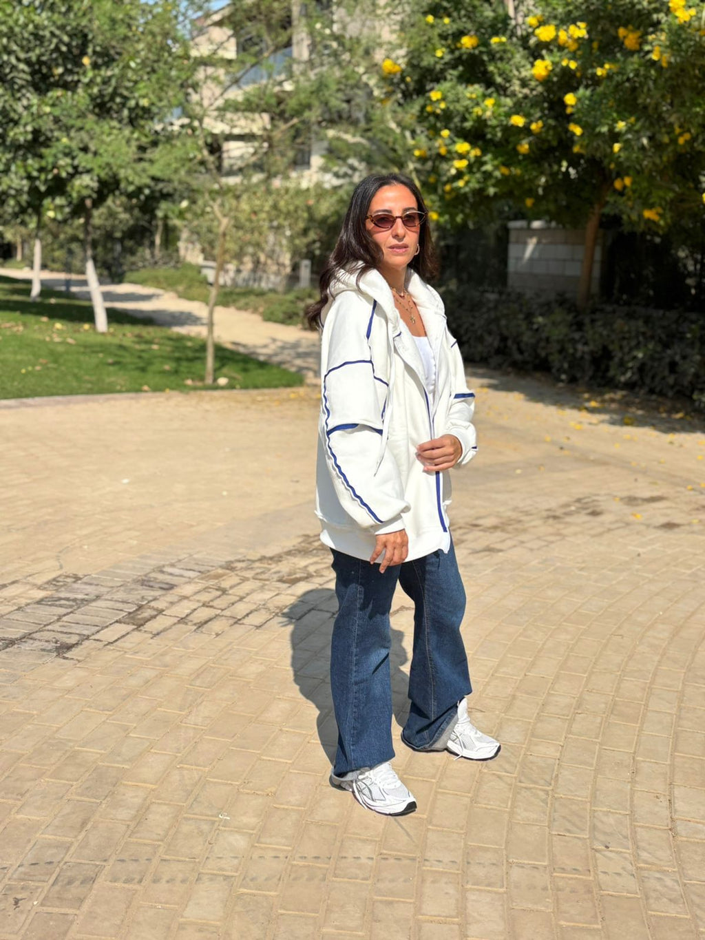 Jacket with blue stripes (one size)