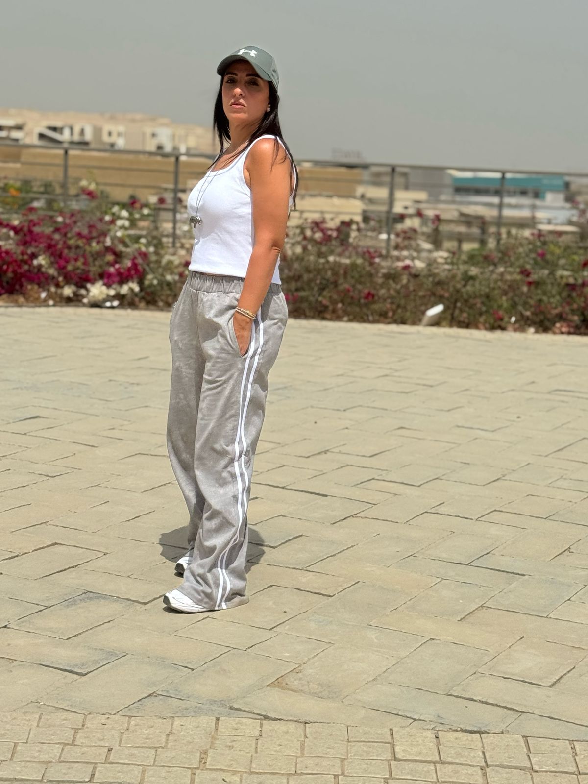 Basic white top